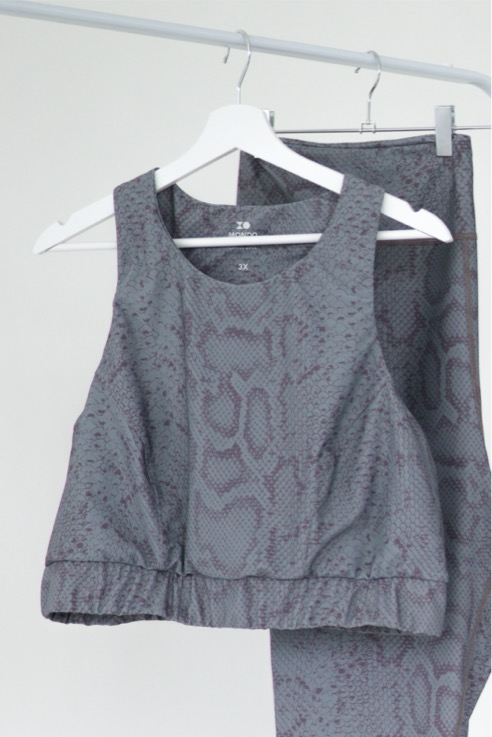 Shadow grey Printed sports bra from polyester and elastane from the front