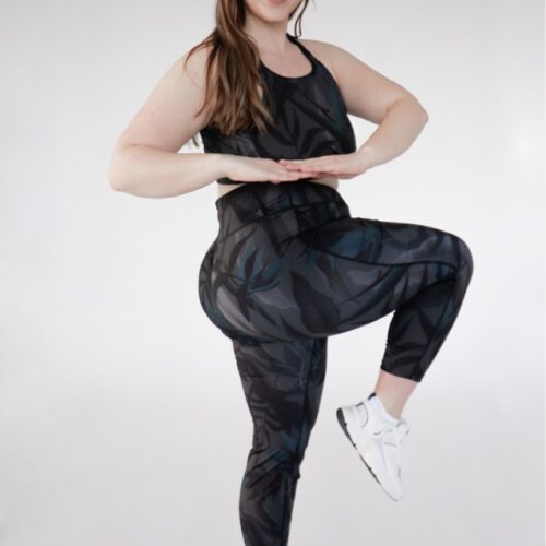 Plus size Olive printed leggings from polyester in full size