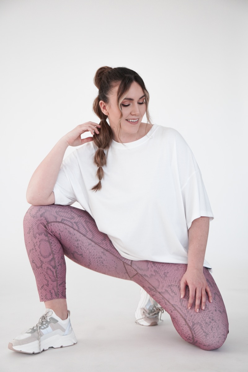 Plus size Rose printed leggings from polyester in full size